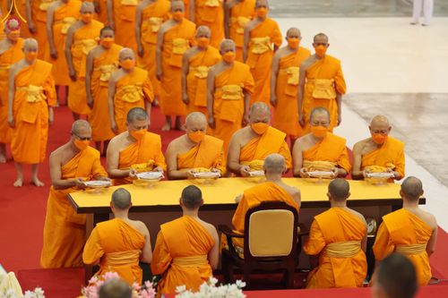 ภาพ No.102778:พิธีรับมอบต้นสมบัติจักรพรรดิ เพื่องานเผยแผ่พระพุทธศาสนาวิชชาธรรมกายไปทั่วโลก แด่ศูนย์ส่งเสริมศีลธรรมทั่วโลก 224 แห่ง วันอาทิตย์ที่ 17 ธันวาคม พ.ศ. 2566 ณ สภาธรรมกายสากล วัดพระธรรมกาย