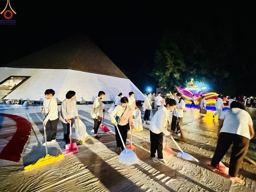 ภาพ No.108241:V.5 ทุ่มพลัง การเตรียมงาน เก็บงาน การรับบุญของเจ้าหน้าที่หน่วยงานต่างๆ เพื่อโครงการธรรมยาตรา กตัญญูบูชามหาปูชนียาจารย์ พระมงคลเทพมุนี (สด จนฺทสโร) พระผู้ปราบมาร อนุสรณ์สถาน 7 แห่ง ปีที่ 12 ระหว่างวันที่ 2 - 31 มกราคม พ.ศ. 2567