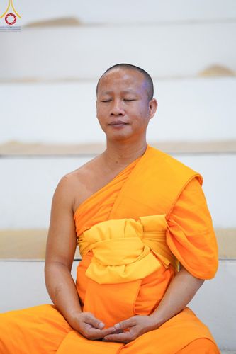 ภาพ No.159138:พิธีบูชาข้าวพระ ในวันอาทิตย์ต้นเดือน วันที่ 6 ตุลาคม พ.ศ. 2567 ณ สภาธรรมกายสากล วัดพระธรรมกาย