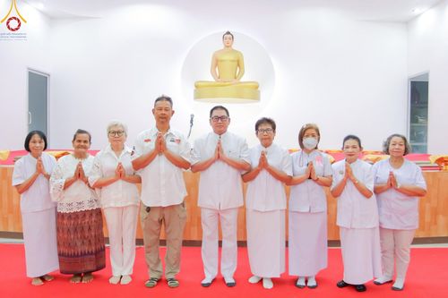 ภาพ No.216166:วันเสาร์ที่ 5 เมษายน พ.ศ. 2568 พิธีตัดปอยผม พิธีขอขมาผู้ปกครอง พิธีขอขมามอบผ้าไตร พิธีบรรพชา พิธีถวายบาตรสามเณร ณ ศูนย์ปฏิบัติธรรมและศูนย์อบรมเยาวชนเพชรบุรี ต.ท่าแลง อ.ท่ายาง จ.เพชรบุรี