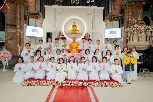 ภาพ No.99405:พิธีทอดกฐินสามัคคี มหากาลทาน วัดพระธรรมกายเนเธอร์แลนด์ วันที่ 26 พฤศจิกายน พ.ศ. 2566