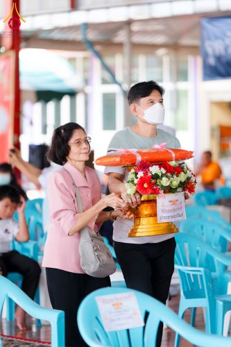 ภาพ No.170713:พิธีทอดกฐิน ณ วัดมงคลพุการาม ปทุมธานี ในโครงการกฐินสามัคคีทั่วไทย 30,000 วัด บูชาธรรม 80 ปี หลวงพ่อธัมมชโย โดยคณะศิษยานุศิษย์วัดพระธรรมกาย วันที่ 27 ตุลาคม พ.ศ. 2567