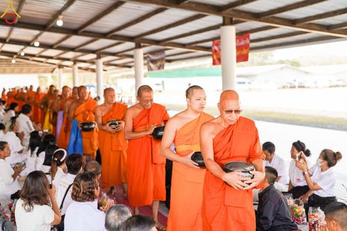 ภาพ No.123861:พิธีถวายสังฆทาน 323 วัด 4 จังหวัดชายแดนภาคใต้ ครั้งที่ 166 ณ ศูนย์ปฏิบัติธรรมภาคใต้ อ.บางกล่ำ จ.สงขลา วันเสาร์ที่ 17 กุมภาพันธ์ พ.ศ. 2567