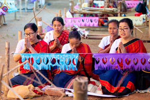 ภาพ No.98587:พิธีทอดกฐินสมทบวัดกัลยาณมิตรต่างประเทศ ณ วัดราชบัณนะวิหาร เมืองรังกามาติ ประเทศบังกลาเทศ วันศุกร์ที่ 24 พฤศจิกายน พ.ศ. 2566