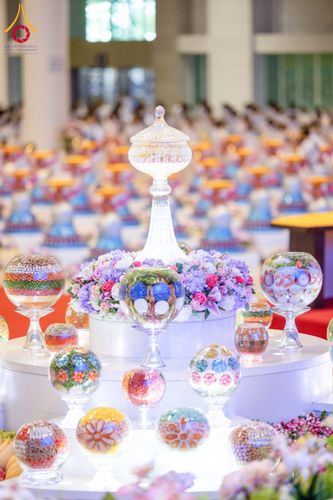 ภาพ No.134023:พิธีบูชาข้าวพระ  ในวันอาทิตย์ต้นเดือนที่ 7 เมษายน พ.ศ. 2567 ณ วัดพระธรรมกาย จ.ปทุมธานี