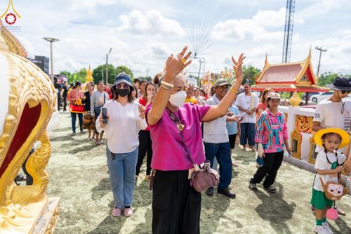 ภาพ No.165324:พิธีทอดกฐิน ณ วัดตระพัง ต.เชียงรากใหญ่  อ.สามโคก จ.ปทุมธานี ในโครงการกฐินสามัคคีทั่วไทย 30,000 วัด บูชาธรรม 80 ปี หลวงพ่อธัมมชโย โดยคณะศิษยานุศิษย์วัดพระธรรมกาย วันที่ 20 ตุลาคม พ.ศ. 2567