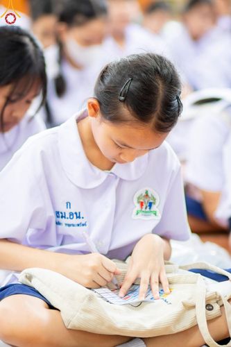 ภาพ No.184880:กิจกรรมวันรวมพลังเด็กดี V-Star ผู้นำฟื้นฟูศีลธรรมโลก กรุงเทพมหานคร ณ วัดมหาธาตุยุวราชรังสฤษฎิ์ราชวรมหาวิหาร กรุงเทพมหานคร ในวันที่ 13 ธันวาคม พ.ศ. 2567