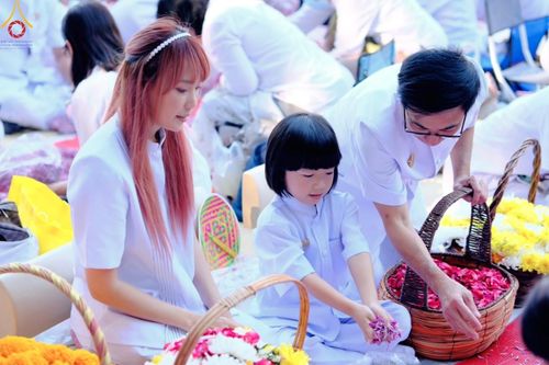 ภาพ No.188739:พิธีต้อนรับพระธรรมยาตรา ในโครงการธรรมยาตรา กตัญญูบูชา มหาปูชนียาจารย์ พระมงคลเทพมุนี(สด จนฺทสโร) พระผู้ปราบมาร อนุสรณ์สถาน 7 แห่ง ปีที่ 13 วันที่ 3 มกราคม พ.ศ. 2568 ณ อนุสรณ์สถานมหาวิหารพระมงคลเทพมุนี (โลตัสแลนด์) อ.สองพี่น้อง จ.สุพรรณบุรี