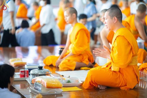 ภาพ No.212632:วันพฤหัสบดีที่ 20 มีนาคม พ.ศ. 2568 พิธีเจริญพระพุทธมนต์ เนื่องในอายุวัฒนมงคลครบ 74 ปี พระภาวนาธรรมวิเทศ วิ. (ภูเบศ ฌานาภิญโญ) ณ หอฉันคุณยายฯ วัดพระธรรมกาย