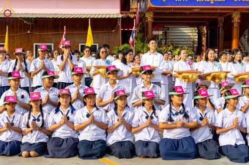 ภาพ No.203494:พิธีทอดผ้าป่าทำนุบำรุงศาสนสถาน ณ วัดตะเคียน ตำบลบางคูเวียง อำเภอบางกรวย จังหวัดนนทบุรี ในโครงการธรรมยาตรา กตัญญูบูชา มหาปูชนียาจารย์ พระมงคลเทพมุนี(สด จนฺทสโร) พระผู้ปราบมาร อนุสรณ์สถาน 7 แห่ง ปีที่ 13 วันที่ 29 มกราคม พ.ศ. 2568