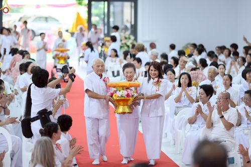 ภาพ No.272255:วันเสาร์ที่ 1 พฤศจิกายน พ.ศ. 2568 พิธีทอดกฐินสามัคคี สร้างกุฏิหมู่สามเณร ณ ศูนย์ปฏิบัติธรรมเบญจธรรม ปทุมธานี  ต.บ้านปทุม อ.สามโคก จ.ปทุมธานี