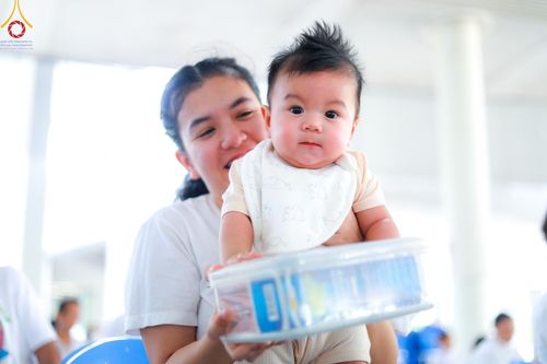 ภาพ No.157649:พิธีถวายภัตตาหารเมนูสวรรค์ ในพรรษาแห่งการเข้าถึงธรรม วันเสาร์ที่ 28 กันยายน พ.ศ. 2567 ณ หอฉันคุณยายอาจารย์ฯ วัดพระธรรมกาย