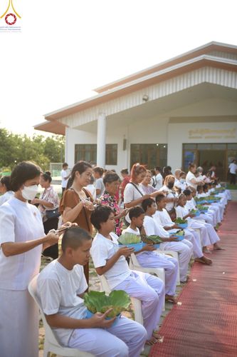 ภาพ No.133377:พิธีตัดปอยผม ธรรมทายาท โครงการบรรพชาสามเณร ฟื้นฟูพระพุทธศาสนาทั่วไทย  ณ ศูนย์ปฏิบัติธรรมจังหวัดสระบุรี อ.พระพุทธบาท จ.สระบุรี  วันที่ 2 เมษายน พ.ศ. 2567
