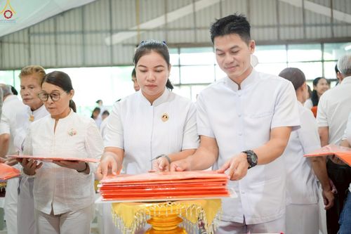 ภาพ No.248247:วันอาทิตย์ที่ 21 กันยายน พ.ศ. 2568 พิธีตักบาตร, พิธีทอดผ้าป่าบำรุงธุดงคสถานล้านนา, พิธีถวายกองทุนการศึกษาพระบาลี, พิธีถวายสลากภัตเป็นสังฆทาน เนื่องในโอกาสครบรอบ 39 ปี ธุดงคสถานล้านนา ณ ธุดงคสถานล้านนา อ.สันทราย จ.เชียงใหม่