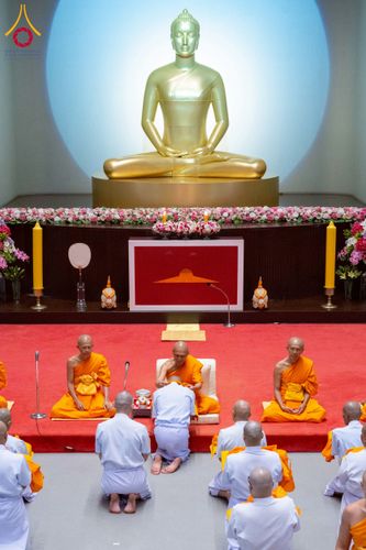 ภาพ No.244765:วันเสาร์ที่ 6 กันยายน พ.ศ. 2568 พิธีถวายบาตร บรรพชา อุปสมบทของนาคธรรมทายาท โครงการอุปสมบทหมู่บูชาธรรมครบรอบ 108 ปี  วันครูผู้ค้นพบวิชชาธรรมกาย ณ โบสถ์พระไตรปิฎก วัดพระธรรมกาย