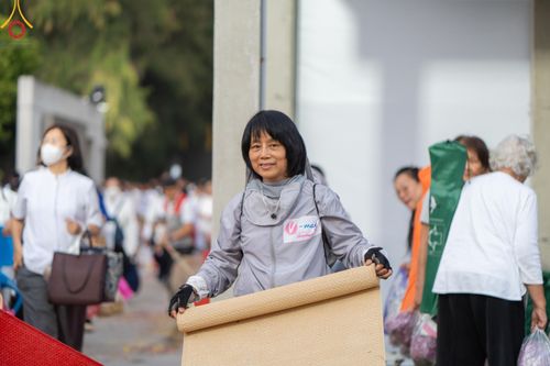 ภาพ No.198701:V.50 สารพัดV สารพัดดี ที่ธรรมยาตรา ในโครงการธรรมยาตรา กตัญญูบูชา มหาปูชนียาจารย์ พระมงคลเทพมุนี(สด จนฺทสโร) พระผู้ปราบมาร อนุสรณ์สถาน 7 แห่ง ปีที่ 13 ระหว่างวันที่ 2-31 มกราคม พ.ศ. 2568