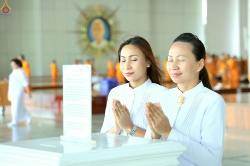 ภาพ No.231878:วันที่ 5 กรกฎาคม พ.ศ. 2568 พิธีถวายภัตตาหารเมนูสวรรค์ เพื่อการบรรลุธรรม ณ หอฉันคุณยายอาจารย์ฯ วัดพระธรรมกาย