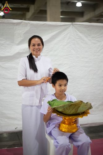 ภาพ No.143799:พิธีปลงผมยุวธรรมทายาท โครงการสามเณรโรงเรียนนานาชาติ รุ่นที่  13 ณ วิหารคด คอร์ 9 วัดพระธรรมกาย วันอาทิตย์ที่ 7 กรกฎาคม พ.ศ. 2567