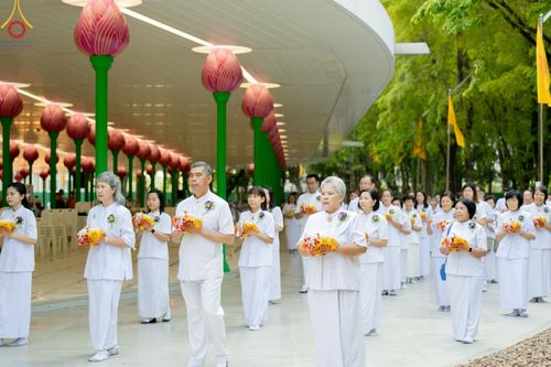 ภาพ No.136254:พิธีอุปสมบทสามเณรเตรียมสถาบันธรรมชัย รุ่นที่ 21 ณ โบสถ์พระไตรปิฏก วัดพระธรรมกาย วันเสาร์ที่ 4 พฤษภาคม พ.ศ.2567