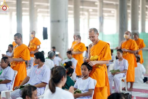 ภาพ No.132840:พิธีตัดปอยผม โครงการสามเณรฟื้นฟูพระพุทธศาสนาทั่วไทย ณ มหารัตนวิหารคด26 วัดพระธรรมกาย วันอาทิตย์ที่ 31 มีนาคม พ.ศ. 2567