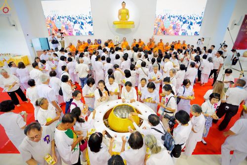 ภาพ No.265675:วันเสาร์ที่ 18 ตุลาคม พ.ศ. 2568 พิธีตักบาตร มณีนพรัตน์ทิพย์สุธาโภชน์ ณ ศูนย์อบรมเยาวชนบางปะหัน ตำบลหันสัง อำเภอบางปะหัน  จังหวัดพระนครศรีอยุธยา