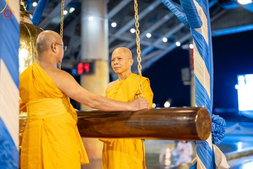 ภาพ No.198550:พิธีฉลองชัยสวดมนต์บทธัมมจักกัปปวัตนสูตร 7,051,919,116 จบ เนื่องในวันคล้ายวันเกิด 116 ปี คุณยายอาจารย์มหารัตนอุบาสิกาจันทร์ ขนนกยูง วันอาทิตย์ที่ 19 มกราคม พ.ศ. 2568 ณ มหารัตนวิหารคด วัดพระธรรมกาย จ.ปทุมธานี