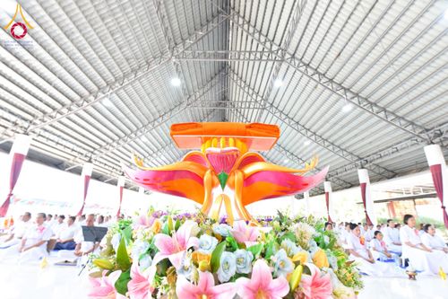 ภาพ No.174209:พิธีทอดกฐินสามัคคีสร้างทุกสิ่ง ปีที่ 8 ณ ธุดงคสถานอำนาจเจริญ ในโครงการกฐินสามัคคีทั่วไทย 30,000 วัด บูชาธรรม 80 ปี หลวงพ่อธัมมชโย โดยคณะศิษยานุศิษย์วัดพระธรรมกาย วันที่ 10 พฤศจิกายน พ.ศ. 2567