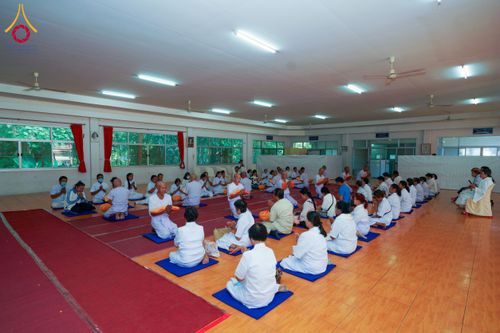 ภาพ No.179921:พิธีบรรพชาสามเณรและอุปสมบท โครงการบรรพชาอุปสมบทหมู่บูชาธรรมมหาปูชนียจารย์ ณ วัดพระธาตุจอมทอง และ วัดพระธาตุศรีโคมคำ อ.เมือง จ.พะเยา วันอังคารที่ ๓ ธันวาคม พ.ศ. ๒๕๖๗