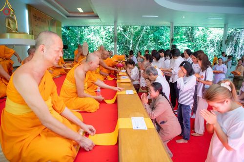 ภาพ No.91832:พิธีทอดกฐินสามัคคีทั่วไทย  ณ วัดป่าโนนสะอาด ต.กุดบง อ.โพนพิสัย จ.หนองคาย  วันจันทร์ที่ 30 ตุลาคม พ.ศ. 2566