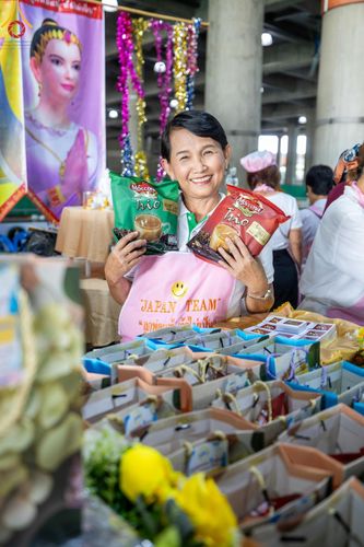 ภาพ No.123559:พิธีถวายสลากภัต แด่พระภิกษุสงฆ์ เพื่อโครงการธรรมยาตรา กตัญญูบูชา มหาปูชนียาจารย์ พระมงคลเทพมุนี (สด จนฺทสโร) พระผู้ปราบมาร อนุสรณ์สถาน 7 แห่ง ปีที่ 12 ระหว่างวันที่ 2 - 31 มกราคม พ.ศ.2567