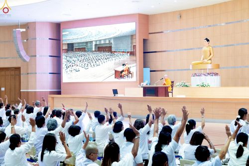 ภาพ No.239875:วันที่ ๒๒ - ๒๔ สิงหาคม พ.ศ. ๒๕๖๘ สัมมนารวมใจผู้นำบุญ บูชาธรรม ๘๑ ปี หลวงพ่อธัมมชโย กฐินสามัคคีทั่วไทย ๓๐,๐๐๐ วัด โครงการอุปสมบทบูชาธรรมมหาปูชนียาจารย์ ๓,๐๐๐ รูป รุ่นที่ ๑