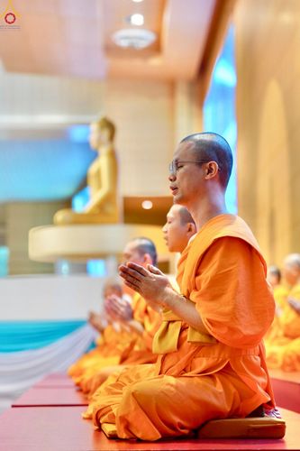 ภาพ No.236040:วันที่ 3 สิงหาคม พ.ศ. 2568 พิธีบูชาข้าวพระ ณ สภาธรรมกายสากล วัดพระธรรมกาย