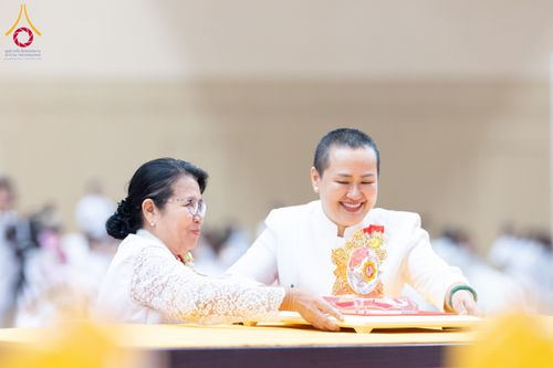 ภาพ No.207511:พิธีมอบโล่พระราชทาน สมเด็จพระกนิษฐาธิราชเจ้า กรมสมเด็จพระรัตนราชสุดาฯ สยามบรมราชกุมารี และโล่เกียรติยศโครงการตอบปัญหาธรรมะ "ทางก้าวหน้า" ครั้งที่ 42 พิธีมอบโล่วัชรเกียรติยศ โครงการตอบปัญหาศีลธรรมเพื่อสันติภาพโลก (WORLD-PEC) ครั้งที่ 18 วันที่ 12 ก.พ. 2568
