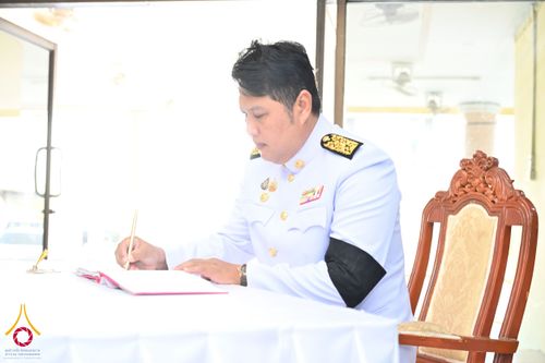 ภาพ No.260870:อำเภอคลองหลวง จัดพิธีสรงน้ำพระบรมศพ สมเด็จพระนางเจ้าสิริกิติ์ พระบรมราชินีนาถ พระบรมราชชนนีพันปีหลวง  ด้วยสำนึกในพระมหากรุณาธิคุณตราบนิจนิรันดร์ วันที่ 26 ตุลาคม พ.ศ. 2568 เวลา 09.30 น. ณ ที่ว่าการอำเภอคลองหลวง จังหวัดปทุมธานี