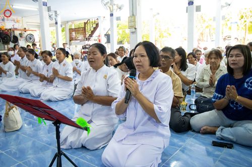 ภาพ No.92971:พิธีทอดกฐินสามัคคีทั่วไทย 5,000 วัด โดยคณะศิษยานุศิษย์วัดพระธรรมกาย น้อมบูชาธรรม 79 ปี หลวงพ่อธัมมชโย ณ วัดทรงศิรินาวาส จ.บุรีรัมย์ วันที่ 8 พฤศจิกายน พ.ศ.2566