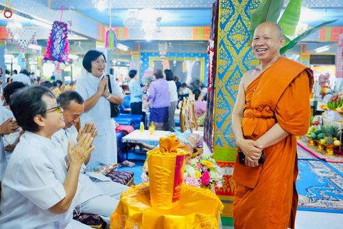 ภาพ No.259453:วันที่ 11 ตุลาคม พ.ศ. 2568 พิธีทอดกฐินสามัคคีทั่วไทย 30,000 วัด โดยคณะศิษยานุศิษย์ บูชาธรรม 81 ปี หลวงพ่อธัมมชโย ณ วัดเวฬุวนาราม(ไผ่เขียว) เขตดอนเมือง กรุงเทพมหานคร