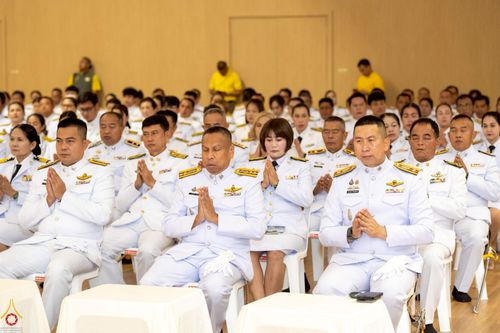 ภาพ No.234899:พิธีเจริญพระพุทธมนต์ ปฎิบัติธรรมเจริญสมาธิภาวนา และพิธีทำบุญตักบาตร เพื่อถวายเป็นพระราชกุศลแด่พระบาทสมเด็จพระวชิรเกล้าเจ้าอยู่หัว เนื่องในโอกาสวันเฉลิมพระชนมพรรษา 28 กรกฎาคม พ.ศ. 2568 ณ ห้องแก้วสารพัดนึก 2 วัดพระธรรมกาย อ.คลองหลวง จ.ปทุมธานี