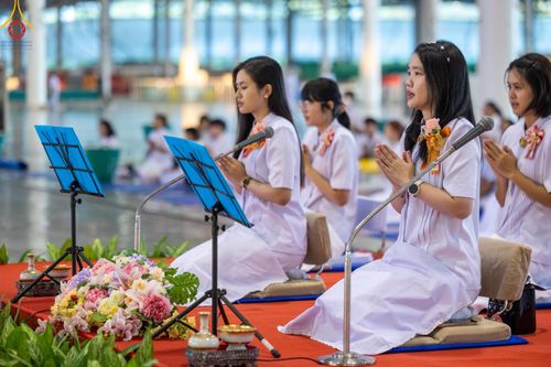 ภาพ No.177555:พิธีตักบาตรและพิธีบูชาข้าวพระ ในวันอาทิตย์ต้นเดือนที่ 1 ธันวาคม พ.ศ. 2567 ณ สภาธรรมกายสากล วัดพระธรรมกาย