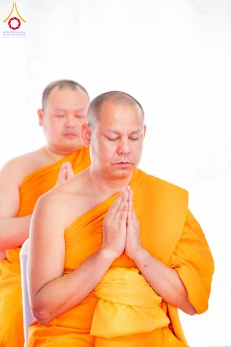 ภาพ No.135449:พิธีเจริญพระพุทธมนต์สมโภช แก้วบรมจักรพรรดิรัตนอนันต์ สถาปนาอาคารปฏิบัติธรรม แก้วธรรมชัยรัตนอนันต์ บูชาธรรมเนื่องในโอกาสอายุวัฒนมงคล 80 ปี หลวงพ่อธัมมชโย (22 เมษายน พ.ศ. 2567) วันพุธที่ 3 เมษายน พ.ศ. 2567 ณ วัดพระธรรมกายเทนเนสซี ประเทศสหรัฐอเมริกา