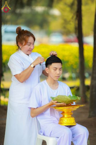 ภาพ No.135285:พิธีปลงผม ธรรมทายาท ระดับอุดมศึกษา รุ่นที่ 51 ภาคฤดูร้อน ณ วัดพระธรรมกาย จ.ปทุมธานี วันเสาร์ที่ 6 เมษายน พ.ศ. 2567
