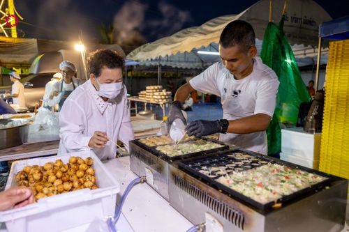 ภาพ No.116261:พิธีถวายภัตตาหารเป็นสังฆทาน แด่คณะพระธรรมยาตรา ปีที่ 12 วันที่ 21 มกราคม พ.ศ. 2567 ณ วัดโบสถ์(บน) บางคูเวียง จ.นนทบุรี