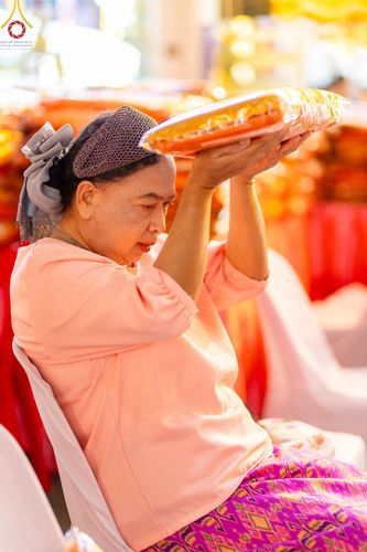 ภาพ No.167041:พิธีทอดกฐิน ณ วัดอัยยิการาม จ.ปทุมธานี ในโครงการกฐินสามัคคีทั่วไทย 30,000 วัด บูชาธรรม 80 ปี หลวงพ่อธัมมชโย โดยคณะศิษยานุศิษย์วัดพระธรรมกาย วันที่ 23 ตุลาคม พ.ศ. 2567