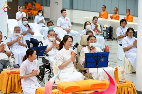 ภาพ No.229040:วันอาทิตย์ที่ 15 มิถุนายน พ.ศ. 2568 พิธีทอดผ้าป่าทุนพัฒนาพระมหาเปรียญ และทุนเผยแผ่พระพุทธศาสนาไปทั่วโลก ณ ห้องสัมมนา SPD สภาธรรมกายสากล วัดพระธรรมกาย