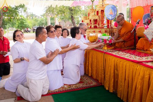 ภาพ No.172726:พิธีทอดกฐิน ณ วัดบ้านขาม อ.หนองแซง จ.สระบุรี ในโครงการกฐินสามัคคีทั่วไทย 30,000 วัด บูชาธรรม 80 ปี หลวงพ่อธัมมชโย โดยคณะศิษยานุศิษย์วัดพระธรรมกาย วันที่ 27 ตุลาคม พ.ศ. 2567