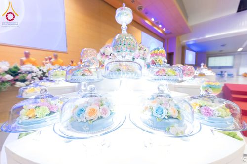 ภาพ No.277120:วันอาทิตย์ที่ 7 ธันวาคม พ.ศ. 2568 พิธีบูชาข้าวพระ ณ สภาธรรมกายสากล วัดพระธรรมกาย