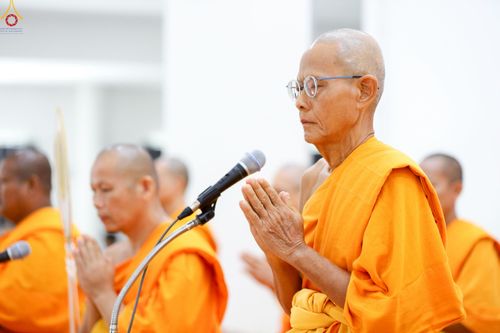 ภาพ No.253979:วันที่ 12 ตุลาคม พ.ศ. 2568 พิธีทอดกฐินสามัคคีทั่วไทย 30,000 วัด โดยคณะศิษยานุศิษย์ บูชาธรรม 81 ปี หลวงพ่อธัมมชโย ณ ธุดงคสถานชุมพร ต.ขุนกระทิง อ.เมือง จ.ชุมพร