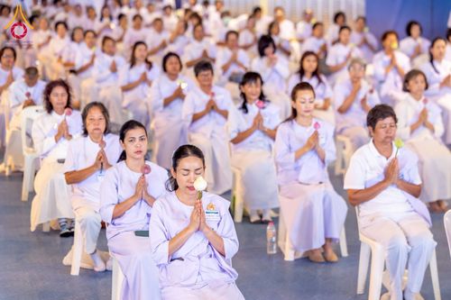 ภาพ No.224193:วันที่ 3-5 พฤษภาคม พ.ศ. 2568  กิจวัตร-กิจกรรมโครงการปฏิบัติธรรมอบรมศีลธรรม “บวชอุบาสิกาแก้ว” ถวายเป็นพระราชกุศล แด่พระบาทสมเด็จพระเจ้าอยู่หัว เนื่องในโอกาสมหามงคล “วันฉัตรมงคล” ณ วัดพระธรรมกาย อ.คลองหลวง จ.ปทุมธานี