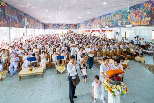 ภาพ No.286038:วันที่ 11 ตุลาคม พ.ศ. 2568 พิธีทอดกฐินสามัคคีทั่วไทย 30,000 วัด โดยคณะศิษยานุศิษย์ บูชาธรรม 81 ปี หลวงพ่อธัมมชโย ณ วัดโบสถ์บน ต.บางคูเวียง อ.บางกรวย จ.นนทบุรี