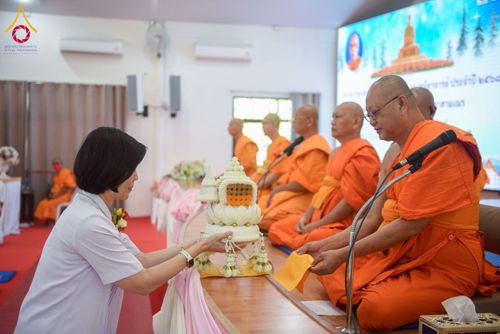 ภาพ No.278075:วันเสาร์ที่ 6 ธันวาคม พ.ศ. 2568 พิธีเวียนประทักษิณ ขอขมามอบผ้าไตร บรรพชาอุปสมบทหมู่ธรรมทายาท จำนวน 53 รูป โครงการอุปสมบทหมู่ รุ่นบูชาธรรมมหาปูชนียาจารย์ ประจำปี 2568 จังหวัดสระบุรี