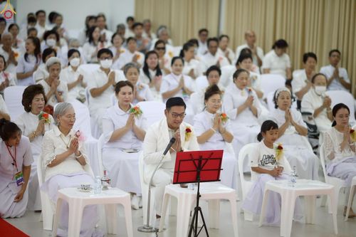 ภาพ No.258590:วันที่ 19 ตุลาคม พ.ศ. 2568 พิธีทอดกฐินสามัคคีทั่วไทย 30,000 วัด โดยคณะศิษยานุศิษย์ บูชาธรรม 81 ปี หลวงพ่อธัมมชโย ณ ศูนย์ปฎิบัติธรรมน้ำใสใจสว่าง  เขตบางกอกน้อย กรุงเทพมหานคร